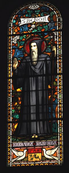 Vitraux de l'glise de Marcigny - Saint Benot